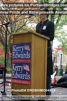 Alyssa Milano GOTV rally (Portland, Oregon)