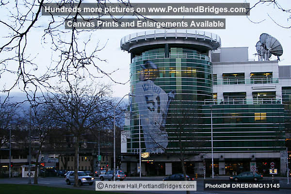 Komo News Building, Ichiro Mural