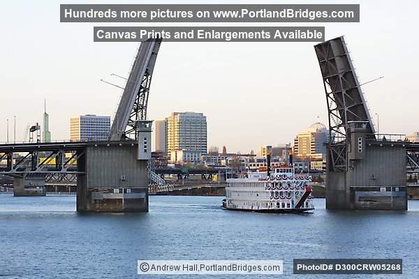 Queen of the West, Morrison Bridge, Willamette River, Portland