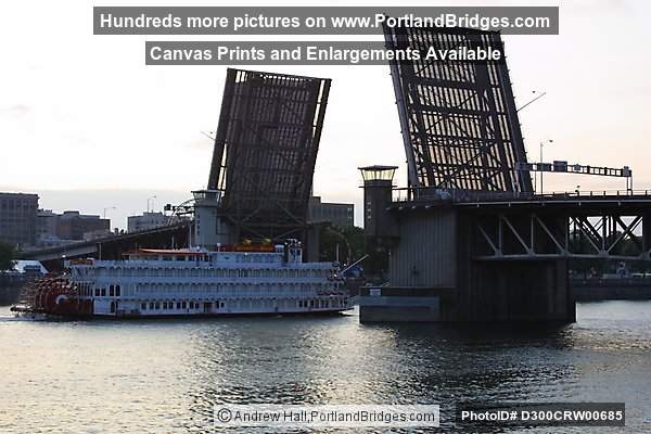 Queen Of The West, Morrison Bridge raised (Portland, Oregon)