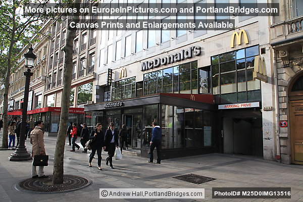 McDonalds on Avenue des Champs-lyses