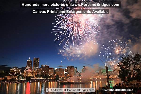 Portland July 4 2008 Fireworks, Waterfront