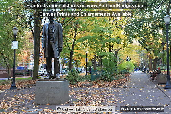 Abraham Lincoln Statue, South Park Blocks, Fall Leaves, Portland