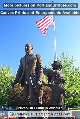 Martin Luther King Jr. Statue (Portland, Oregon)