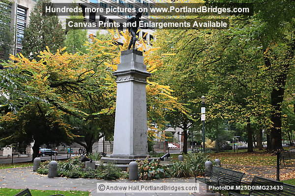 Lownsdale Square, World War II Memorial (Portland, Oregon)