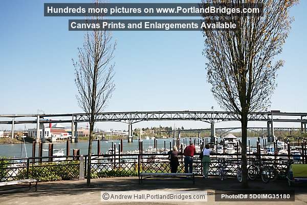 Riverplace, Marquam Bridge (Portland, Oregon)