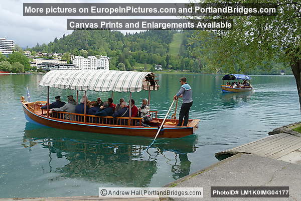 Pletna Boat, Lake Bled